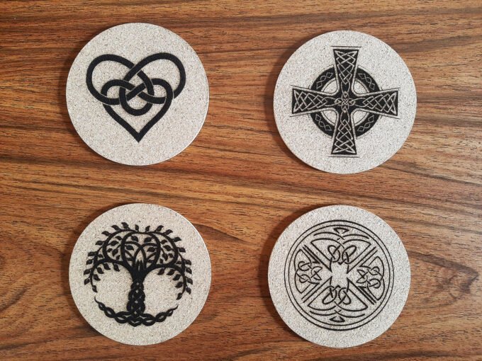 Cork drinks coasters