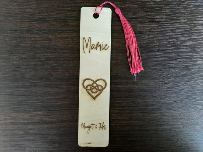 Personalised bookmark with Celtic heart design