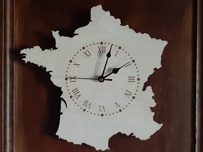 Country shaped clock of France